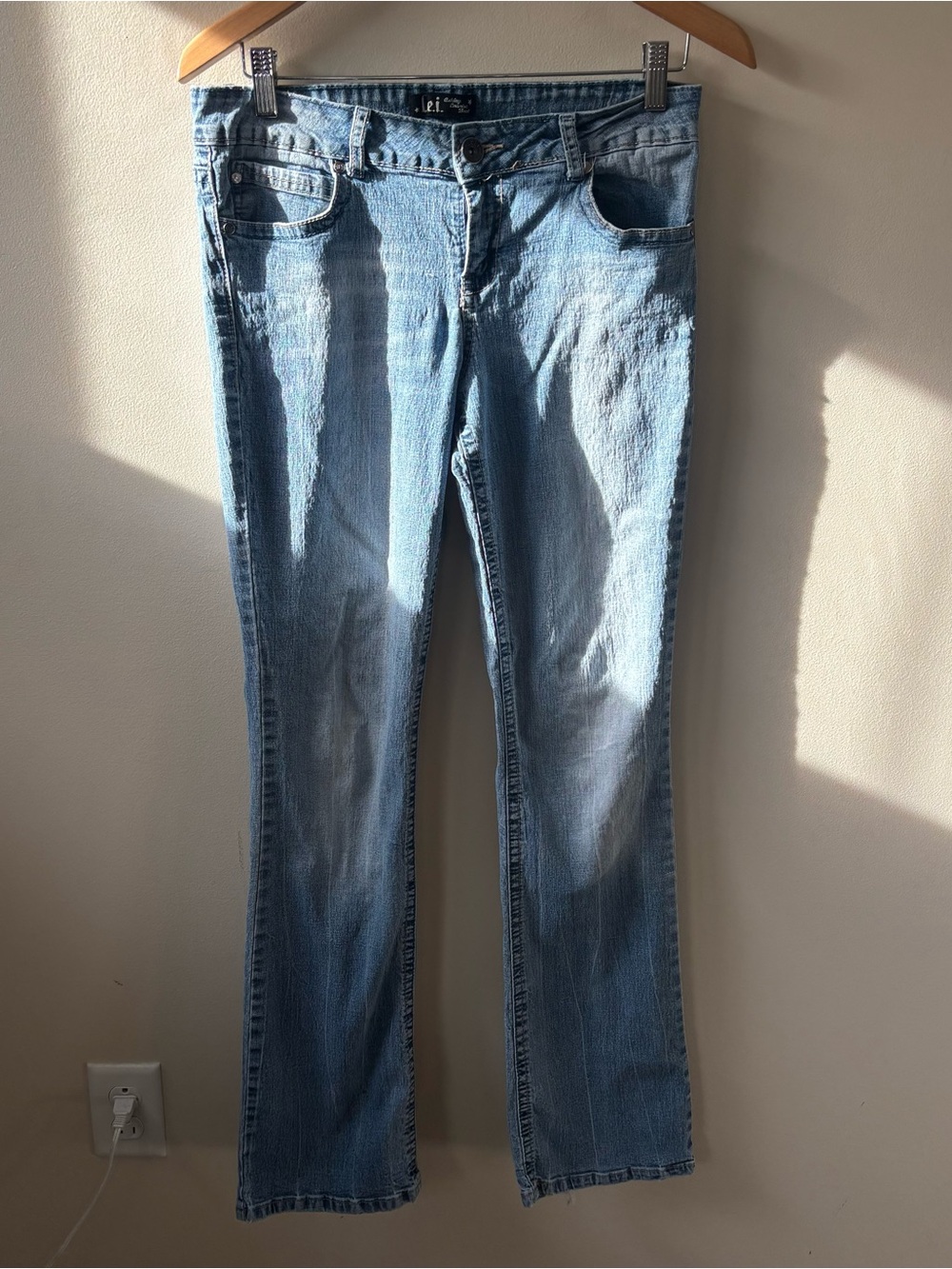 Lei Low Rise Bootcut Y2K Jeans